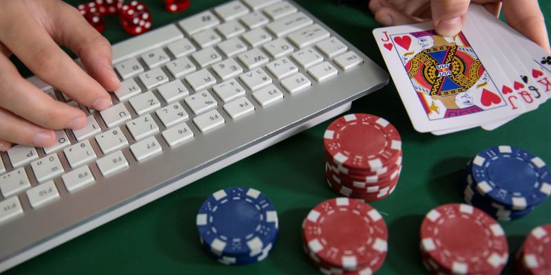 Tổng quan về tựa game poker 12BET